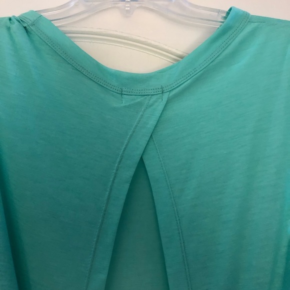 Backless tank top - Picture 3 of 5